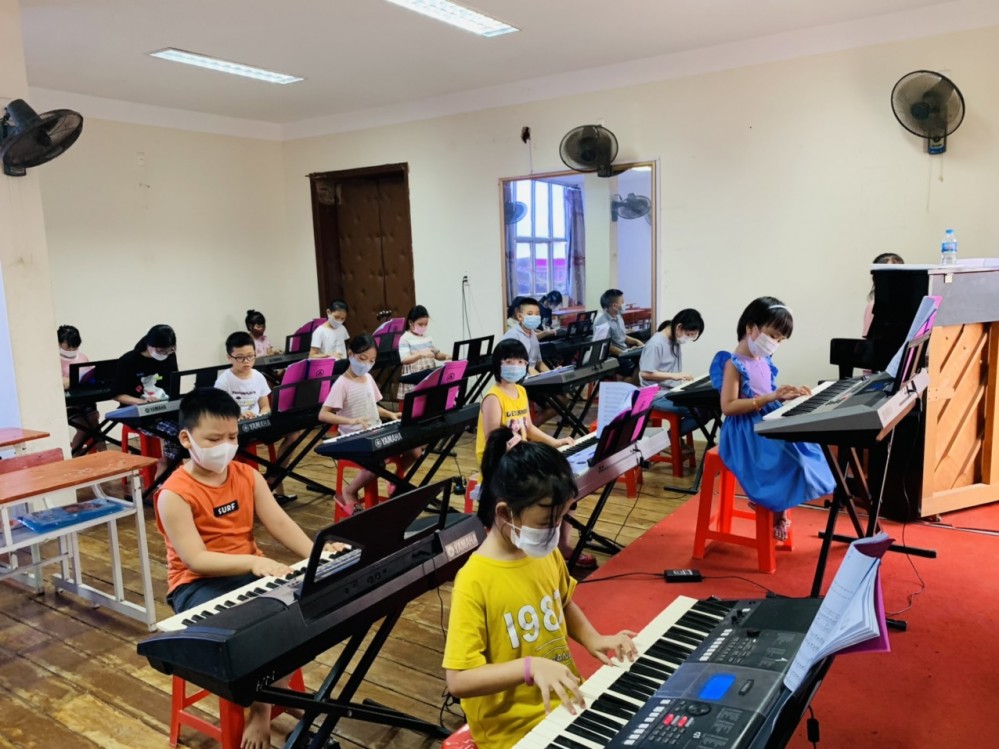 Giờ học lớp Bồi dưỡng năng khiếu Organ