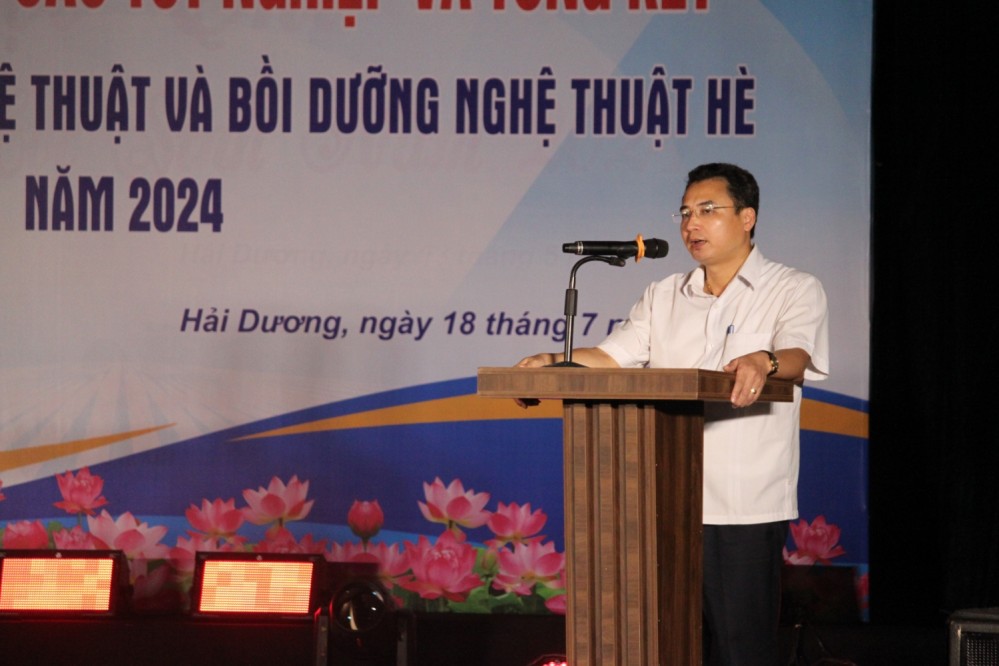 Ông Vũ Đình Tiến - Phó Giám đốc Sở Văn hóa, Thể thao và Du lịch Hải Dương phát biểu tại buổi tổng kết