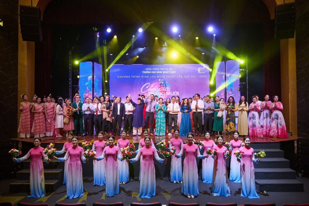 Giao lưu truyền thống giữa các trường Văn hóa, Nghệ thuật và Du lịch toàn quốc lần thứ 13