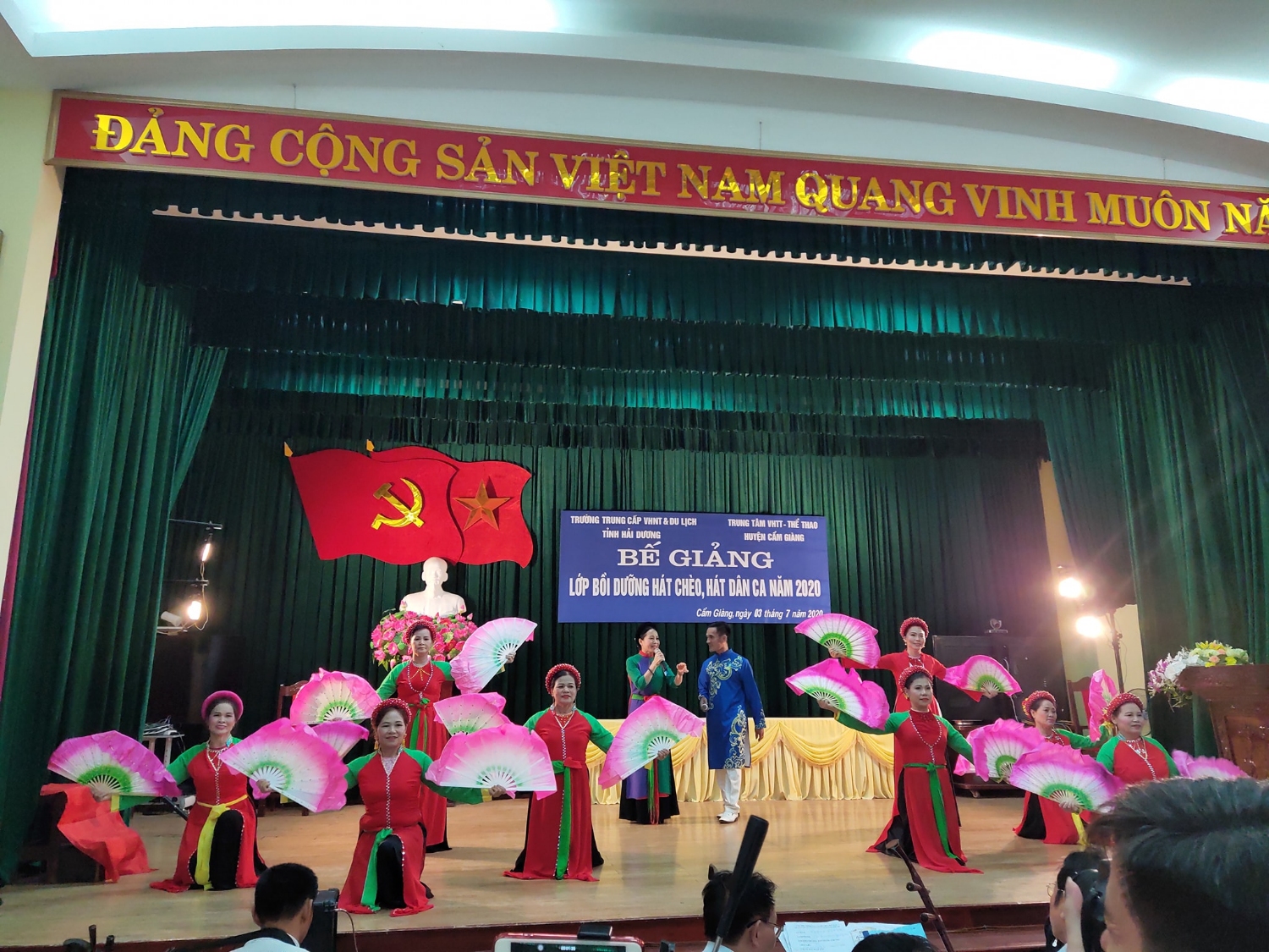 hát chèo cẩm giàng 2020 3
