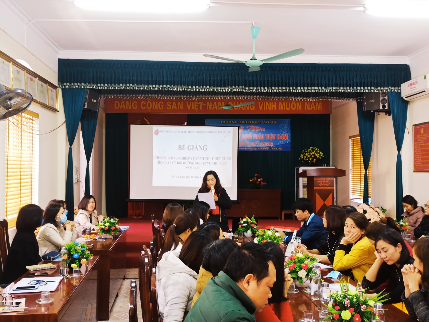 chu nhiem khoa phat bieu