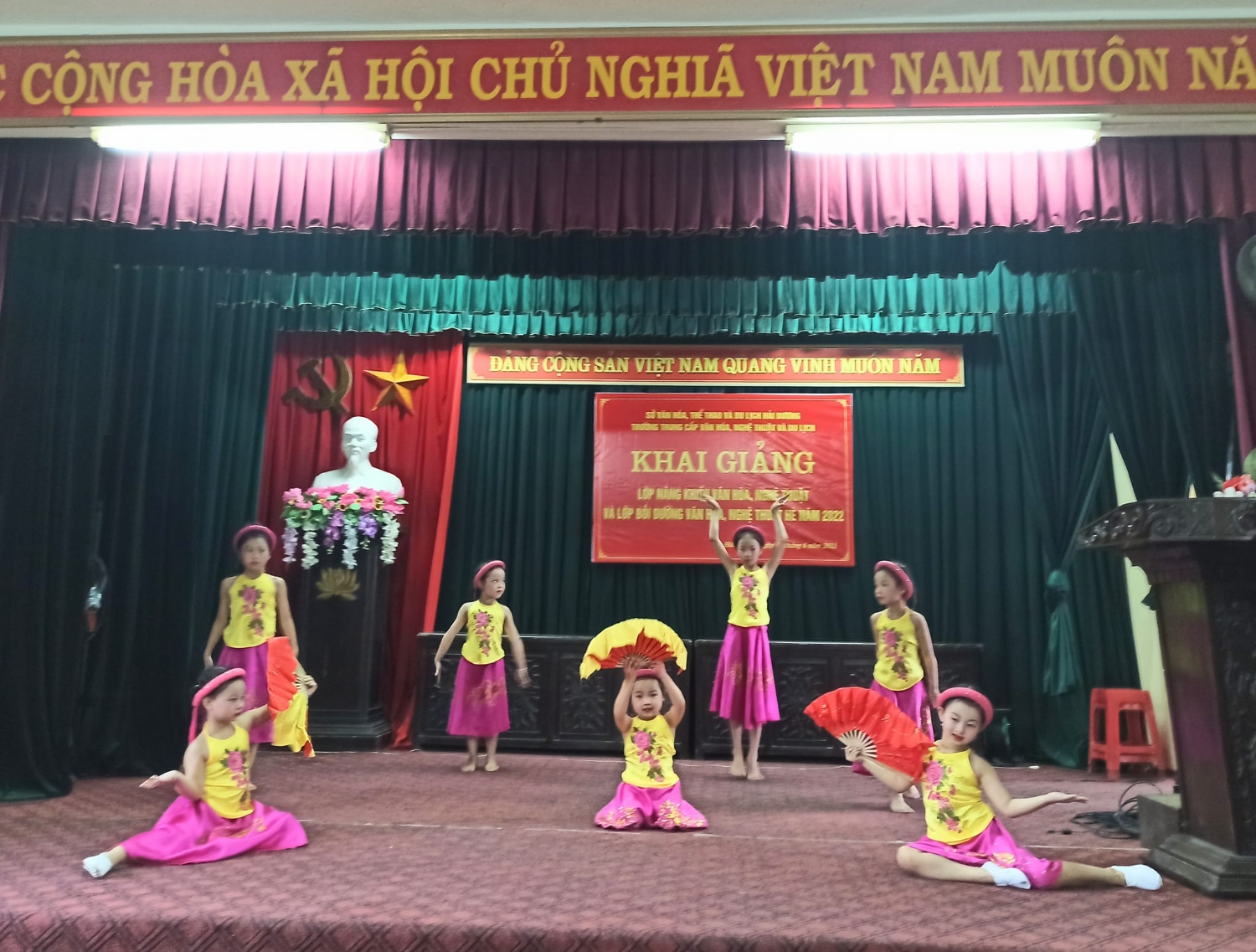 Khai giảng lớp Năng khiếu Văn hóa Nghệ thuật và Bồi dưỡng Văn hóa Nghệ thuật hè 2022.