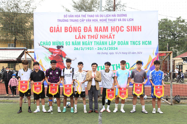 Khai mạc giải bóng đá nam học sinh lần thứ I năm 2024